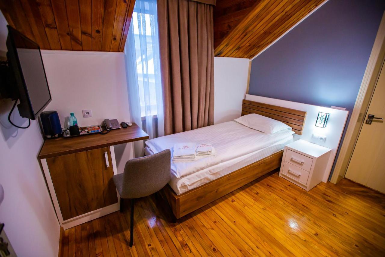 Art Eco Hotel タシュケント エクステリア 写真